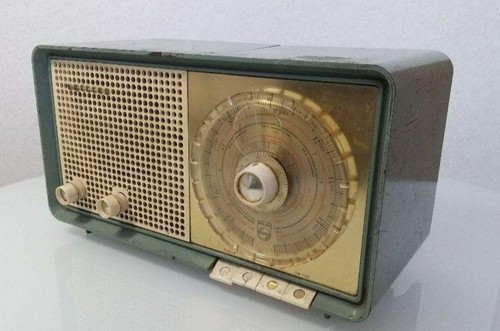 Vacuum tube radio antique - tube,