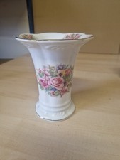 ‘The Leonardo Collection’ White Floral Vase 13cm Tall