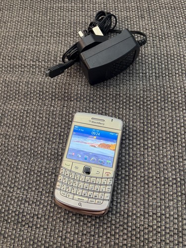 Blackberry bold 9780 pearl - bold,