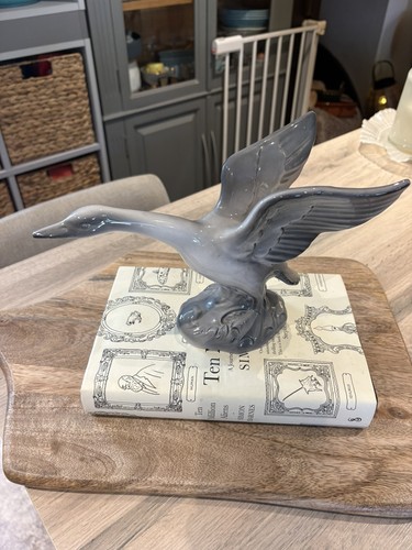 Vintage alcobaca grey - alcobaca, goose