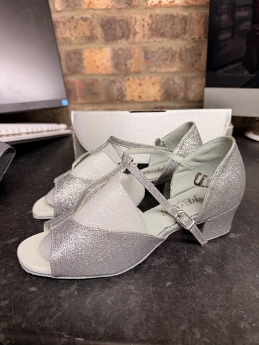 Ladies dance shoes ballroom