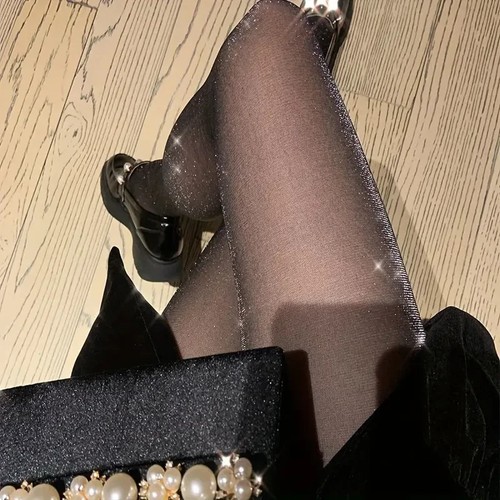Shiny detail black - detail,