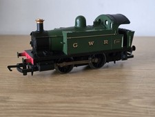 Hornby GWR 105 Locomotive OO