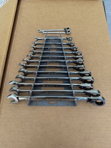 Snap ratchet spanners - snap, set