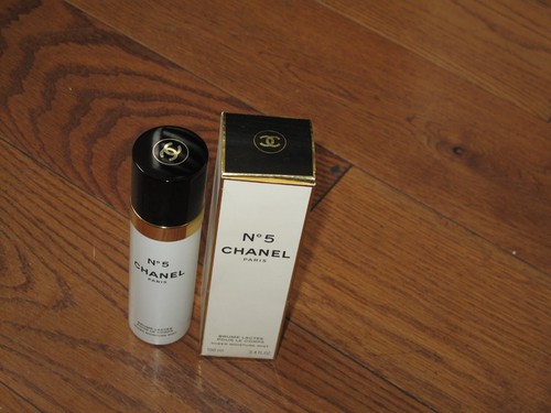 Chanel talc not sealed - no,