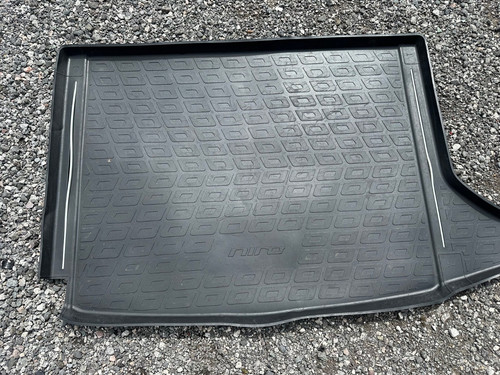 Genuine kia niro hybrid - genuine,