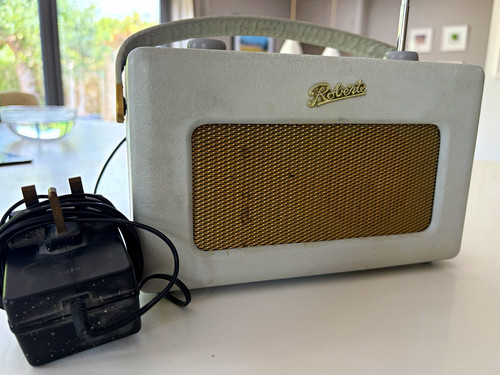 Roberts revival portable - revival, radio