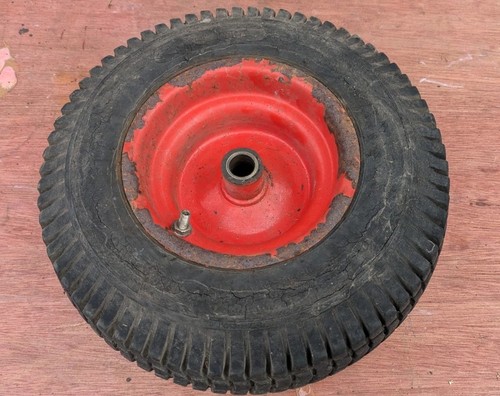 Front wheel and tyre for - front,