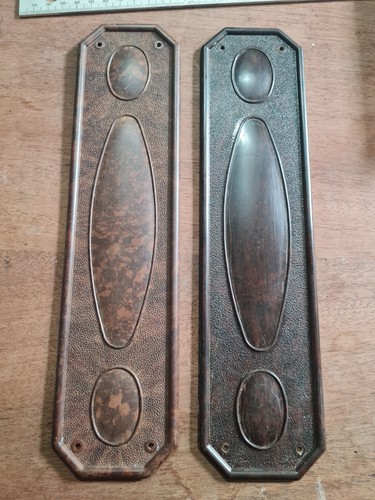 Two old vintage door finger - x,
