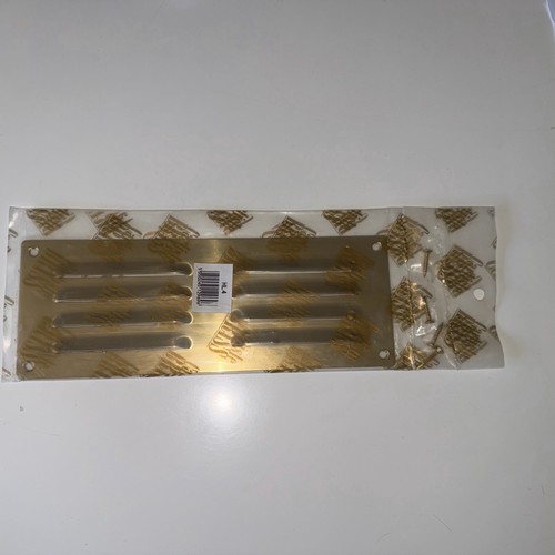 Louvre pattern ventilator 242 - ventilator,