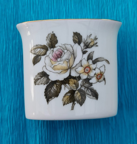 Royal worcester bone china - royal,