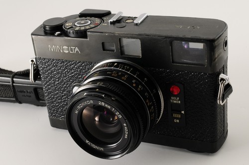 Near mint minolta cle - mint,