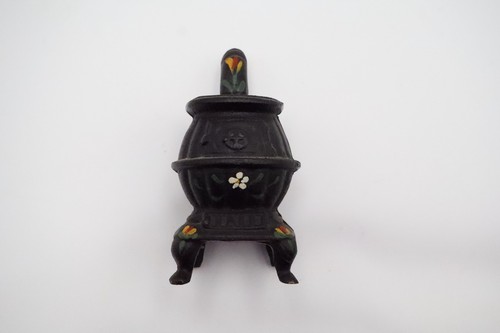 Vintage miniature cast iron - vintage,