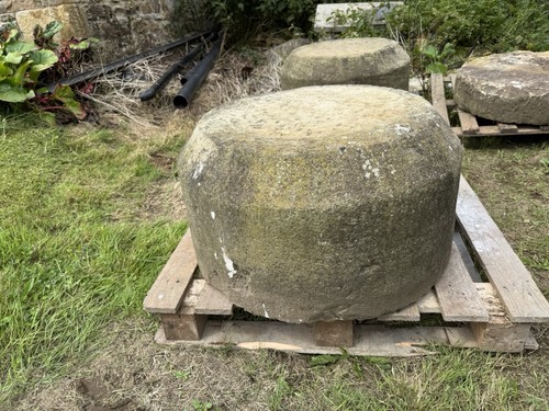 18th century sandstone plinths - sandstone,