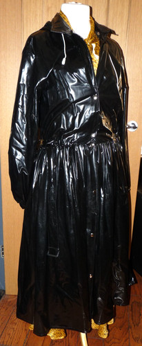 Shiny black pvc long raincoat - black,
