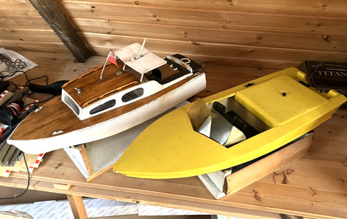 Speed boat and cabin - ,