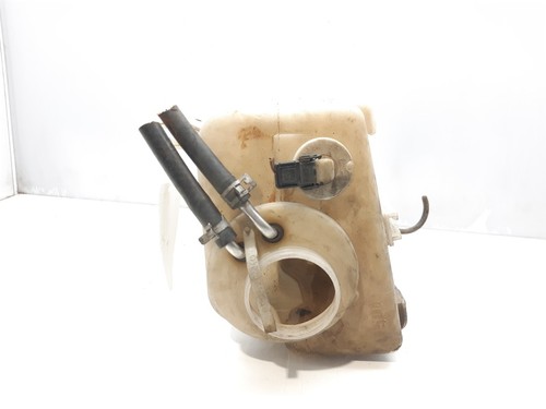 2108691220 screan washer tank