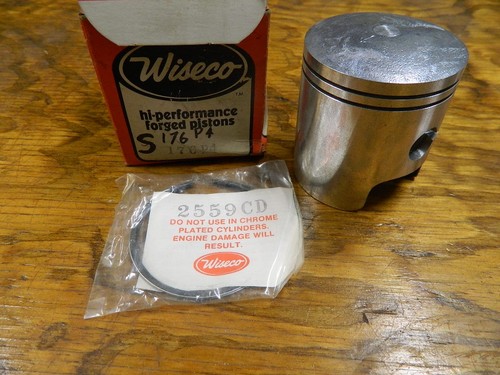 New wiseco piston - , suzuki