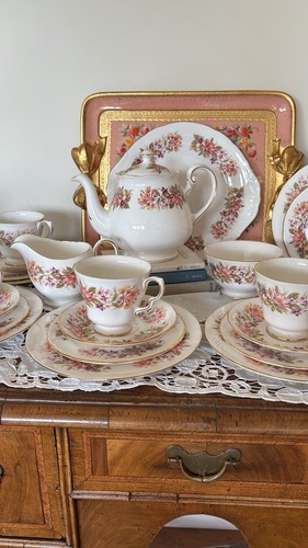 Colclough wayside teaset - colclough,