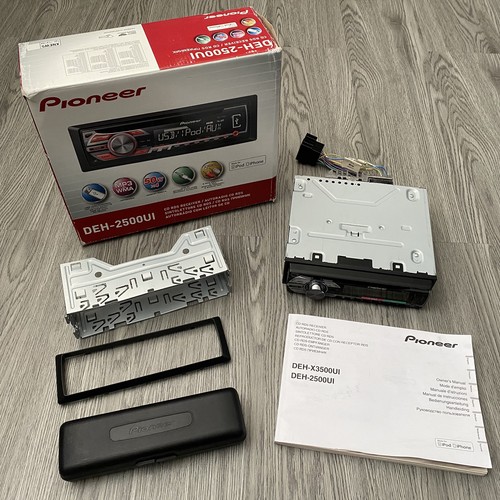 Pioneer deh 2500ui - boxed, in