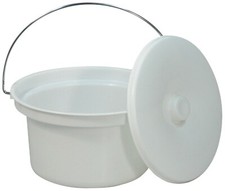 Aidapt 5L Commode Bucket with Lid