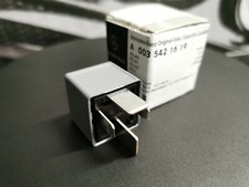 NEW Genuine Mercedes-Benz