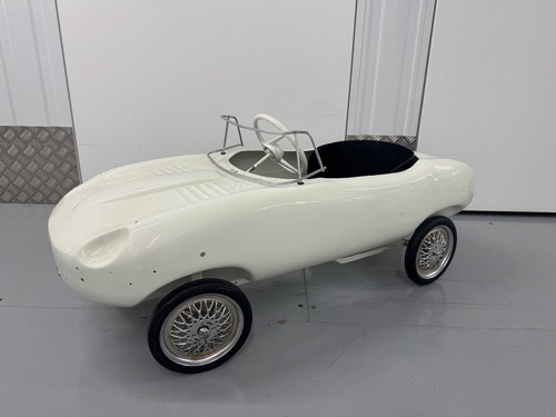 1960s tri ang - tri-ang, pedal
