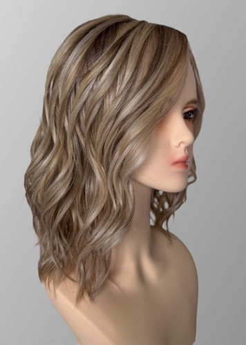 Wavy day wig raquel welch - day, by