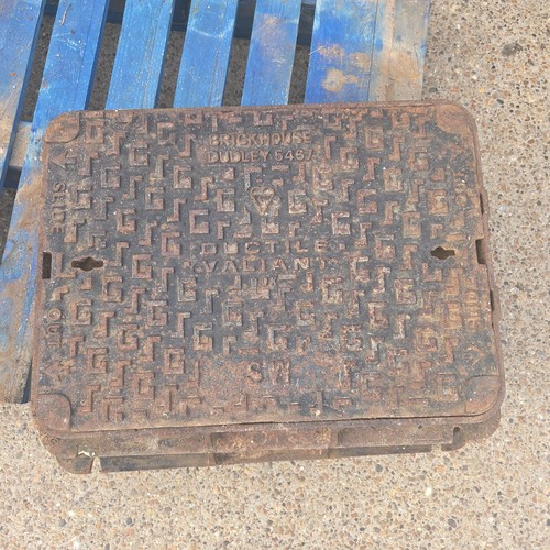 Cast iron manhole cover - cast,