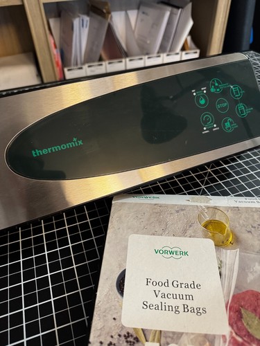 Thermomix vacuum sealer - vacuum, by