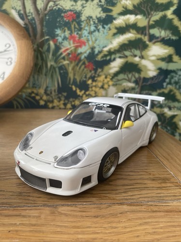 Autoart scale diecast - 1/18,