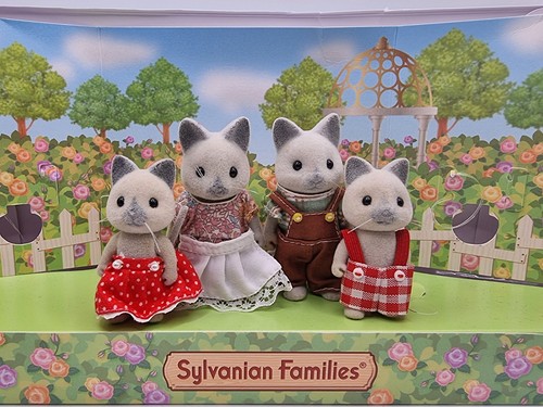 Sylvanian families siamese cat - families,