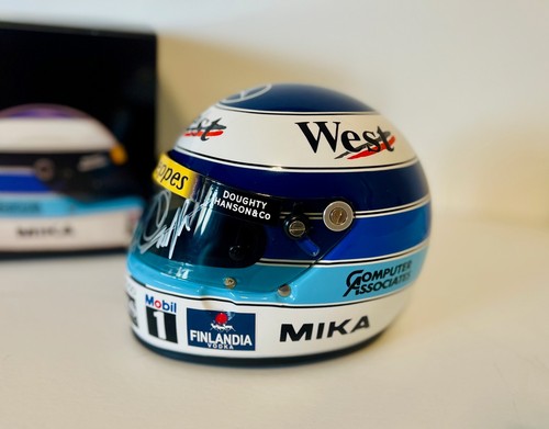 Mika hakkinen mclaren mercedes - hakkinen,