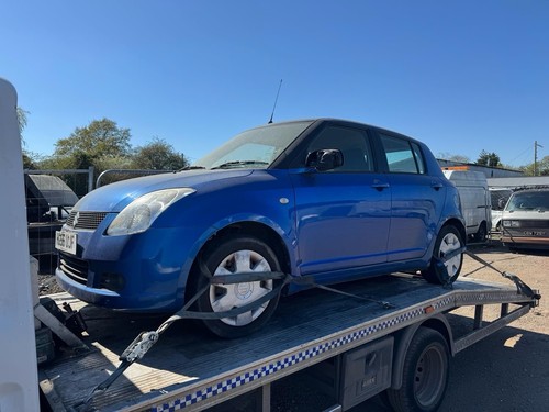 Suzuki swift 2006 breaking one - suzuki,