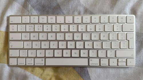 Apple wireless keyboard - apple,