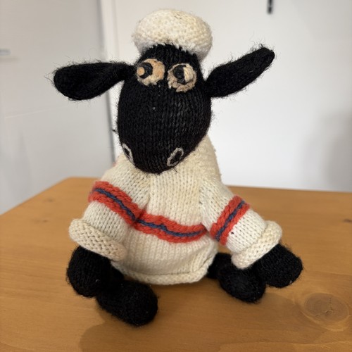 Shaun the sheep hand - the, knitted