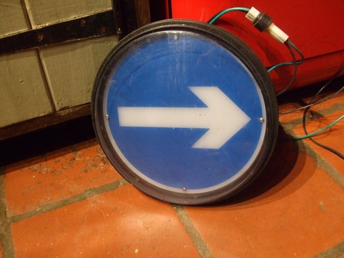 Vintage road keep left - vintage, left(or