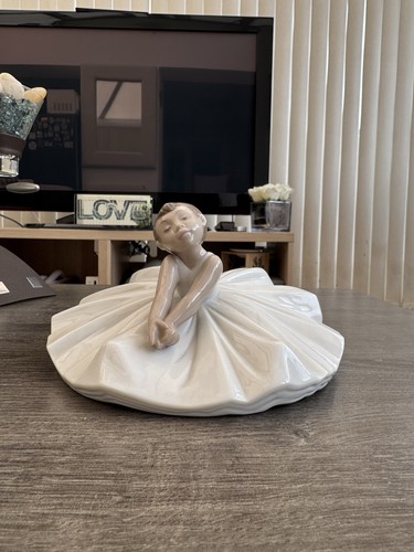 Lladró nao porcelain - nao,