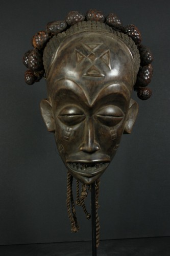 African chokwe manu pwo mask - chokwe,
