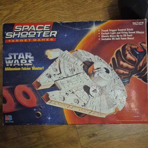 Star wars millenium falcon - star,