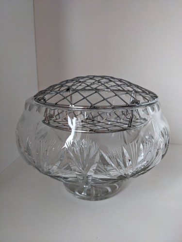 Stunning vintage cut glass - cut,
