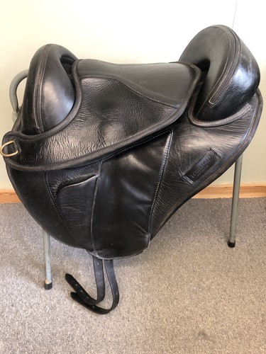 Torsion dressage treeless - torsion,