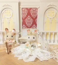 Sylvanian Families Bride Gold