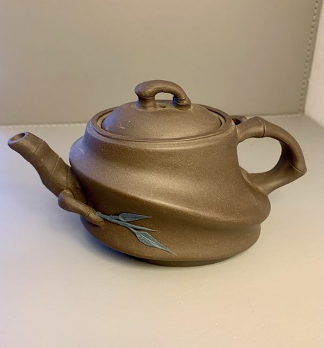 Chinese yixing zisha teapot - chinese,