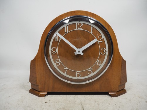 Vintage smiths wooden mantel - wooden,