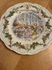 Bramble Hedge Candlelight Supper 8inch Plate by Royal Doulton