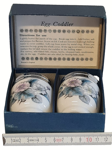 Royal worcester egg - worcester, codler