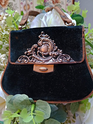 Antique sterling silver - , velvet