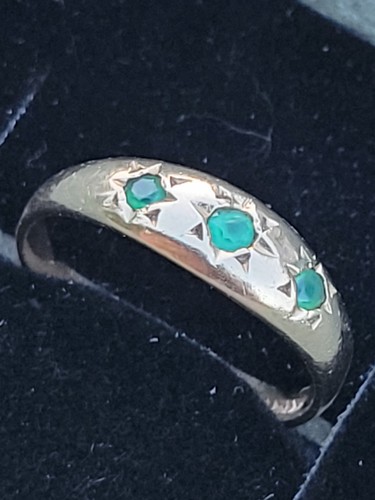 Solid 9ct gold gypsy ring - solid, set