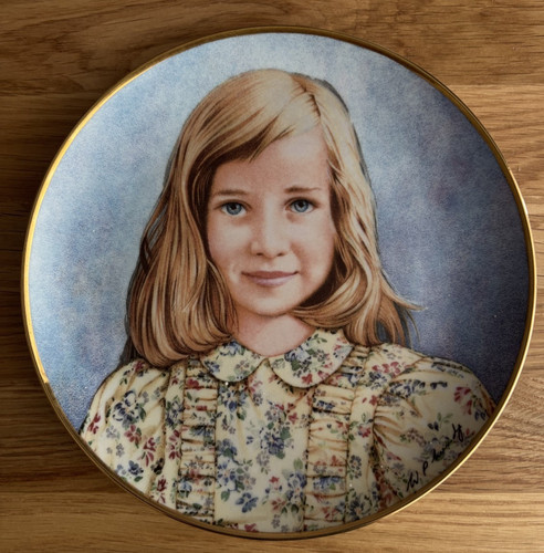 Franklin mint heirloom lady - -,